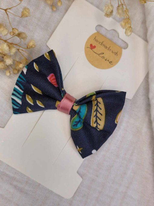 Barrette fleur nuit