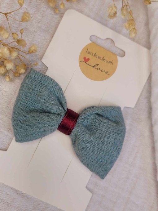Barrette bleu clair